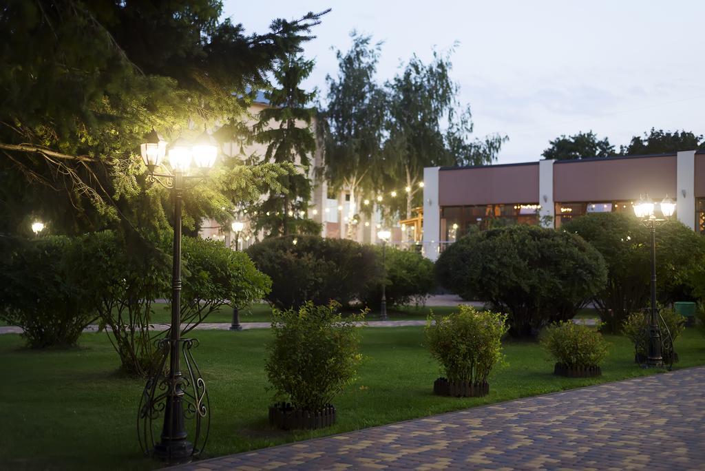 Grand Sport Hotel Brovary Exterior photo