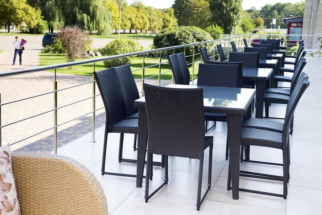 Grand Sport Hotel Brovary Exterior photo